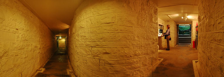 C-768×265 a large room
